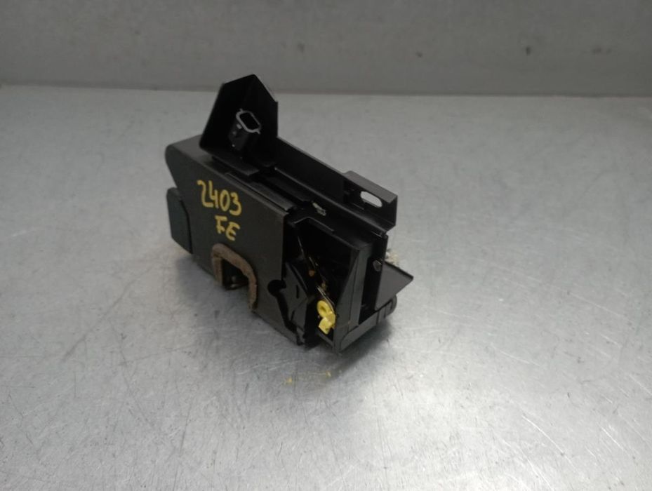 Fechadura / fecho porta frente esquerdo DACIA Sandero III