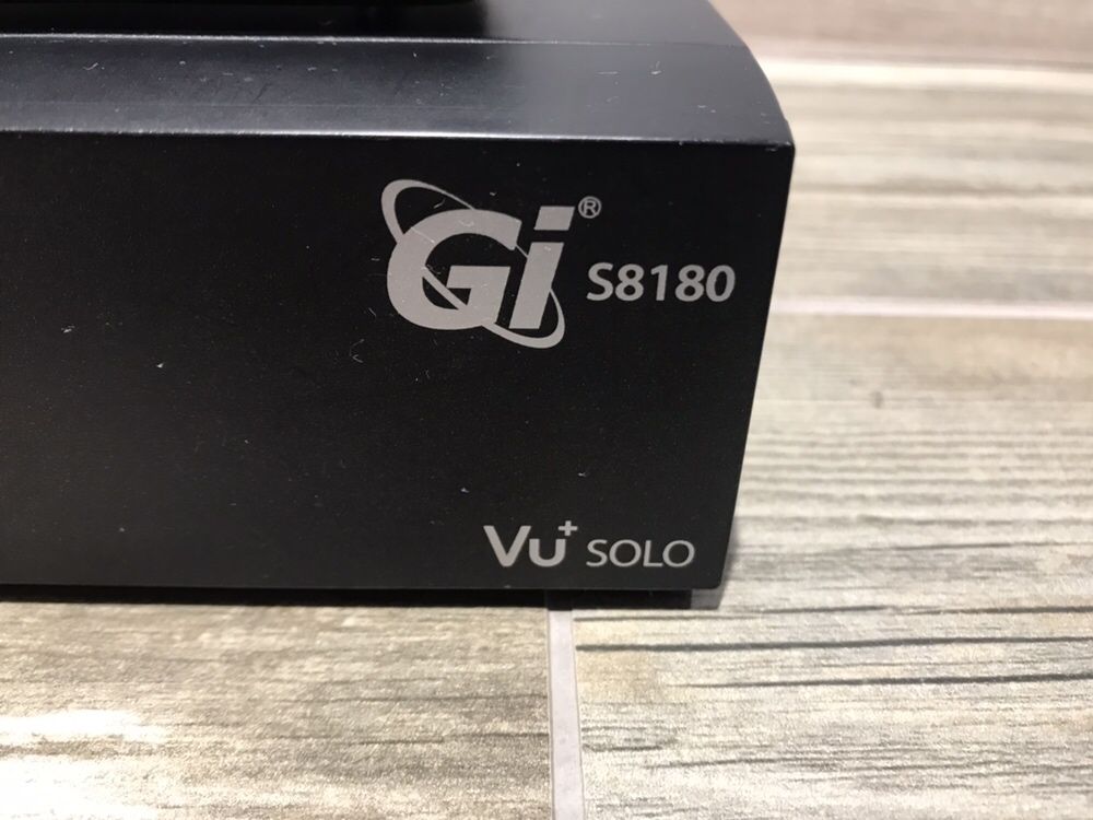 Супутниковий тюнер телебачення Vu Solo GI S8180