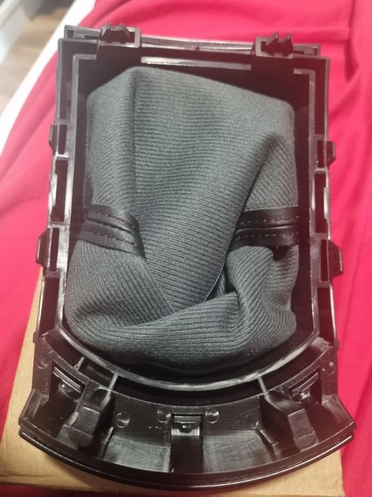 Manete de câmbio 5 marchas + coifa (novo)
Conjunto novo, nunca usado.