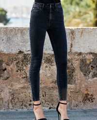 Ідеальні базові сіро-чорні джинси скінні Asos Levis