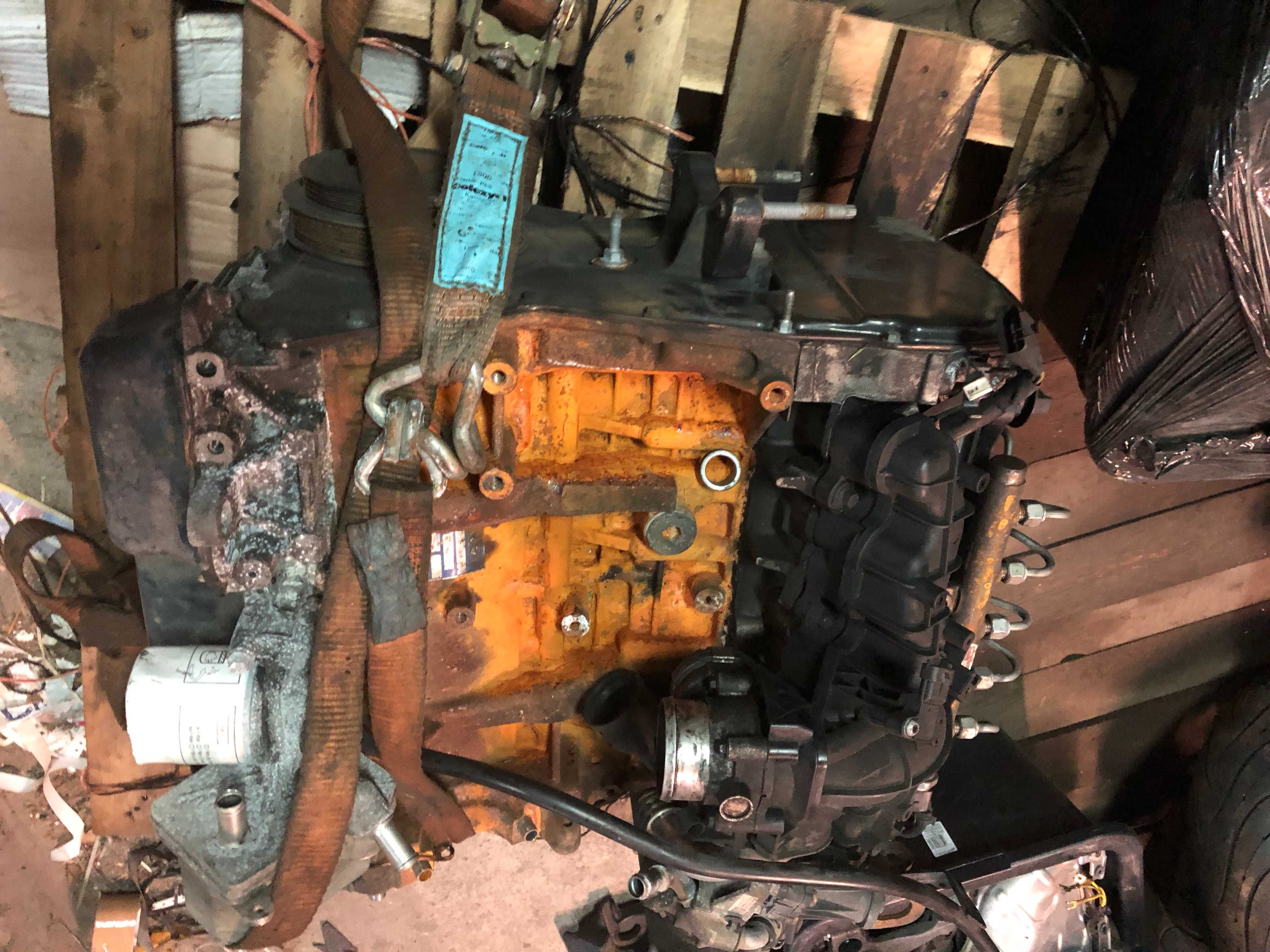 SILNIK FORD TRANSIT część  silnik wtryski turbo