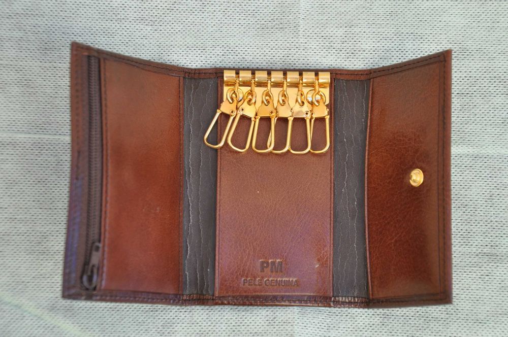 Porta chaves novo em pele genuína.