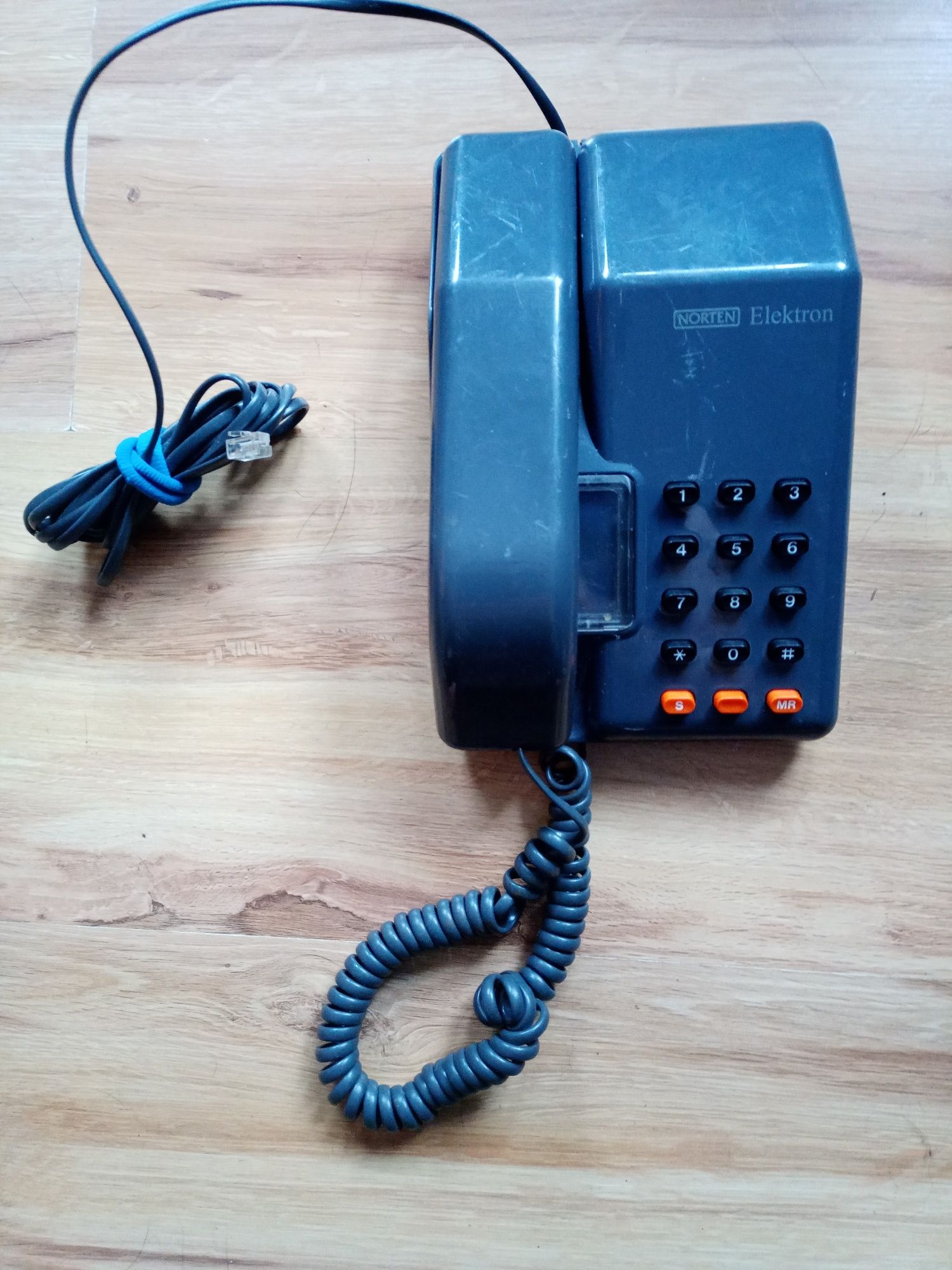 Telefon stacjonarny