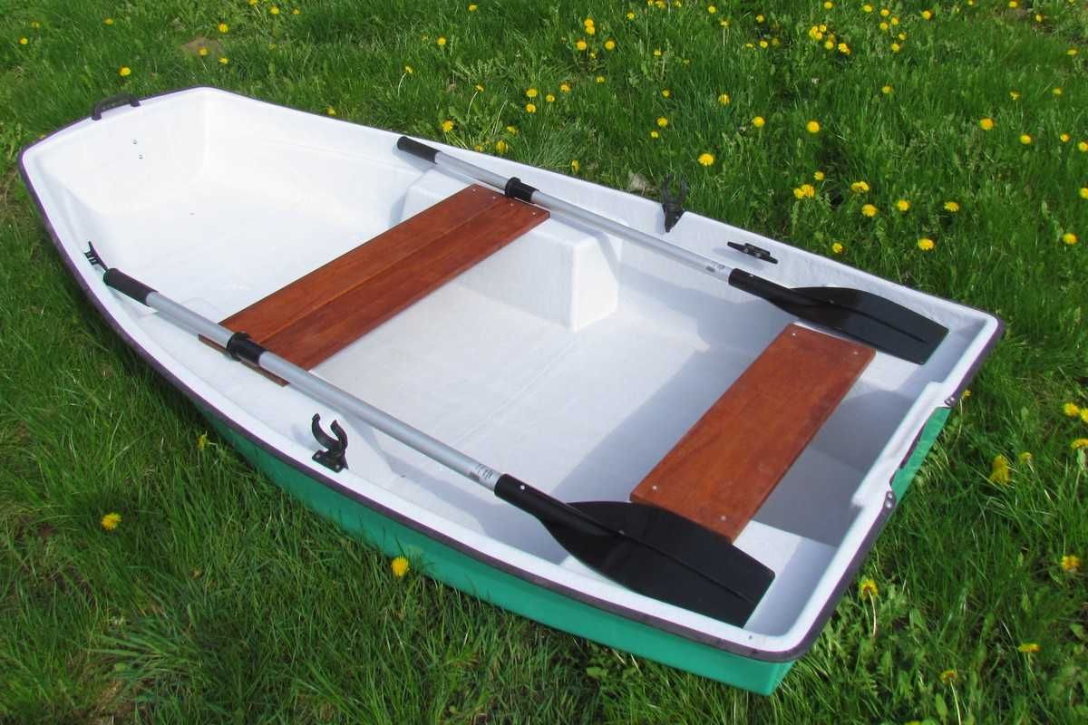 „OKAZJA” Nowa łódka z wiosłami za 2400 zł. Oferta ważna do 31 maja.