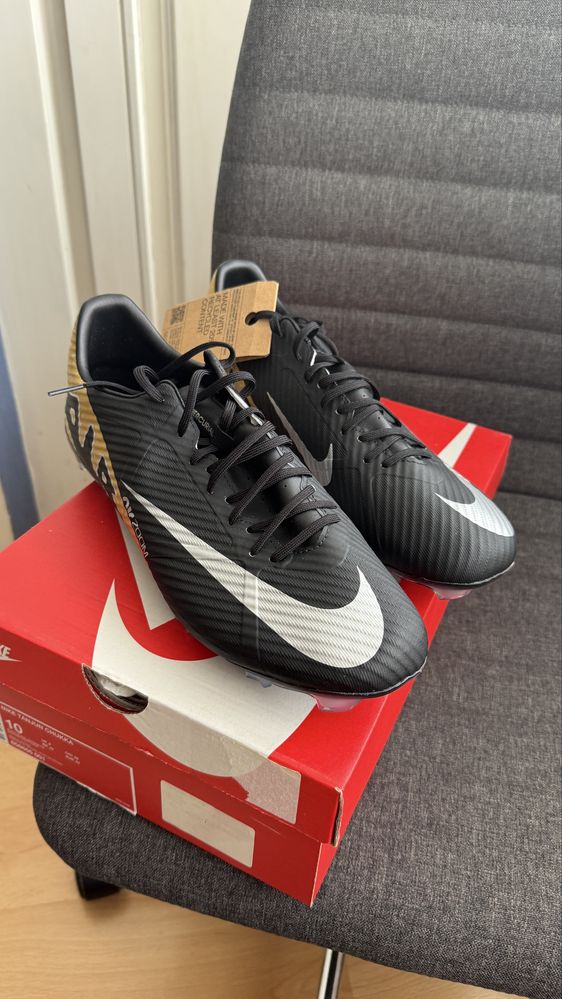 Бутси Nike Zoom Mercurial Vapor 15 Academy FG FN6753-900