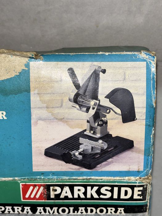 Suporte para Rebarbadeira Angular