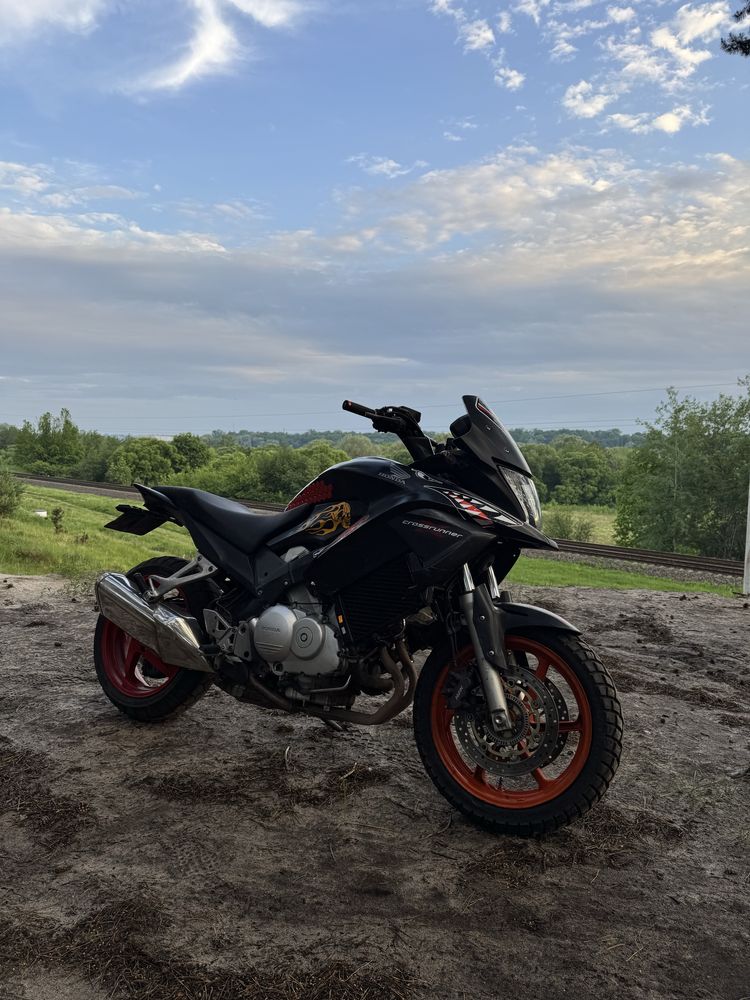 Продам Honda Vrf 800 Crossrunner 2015