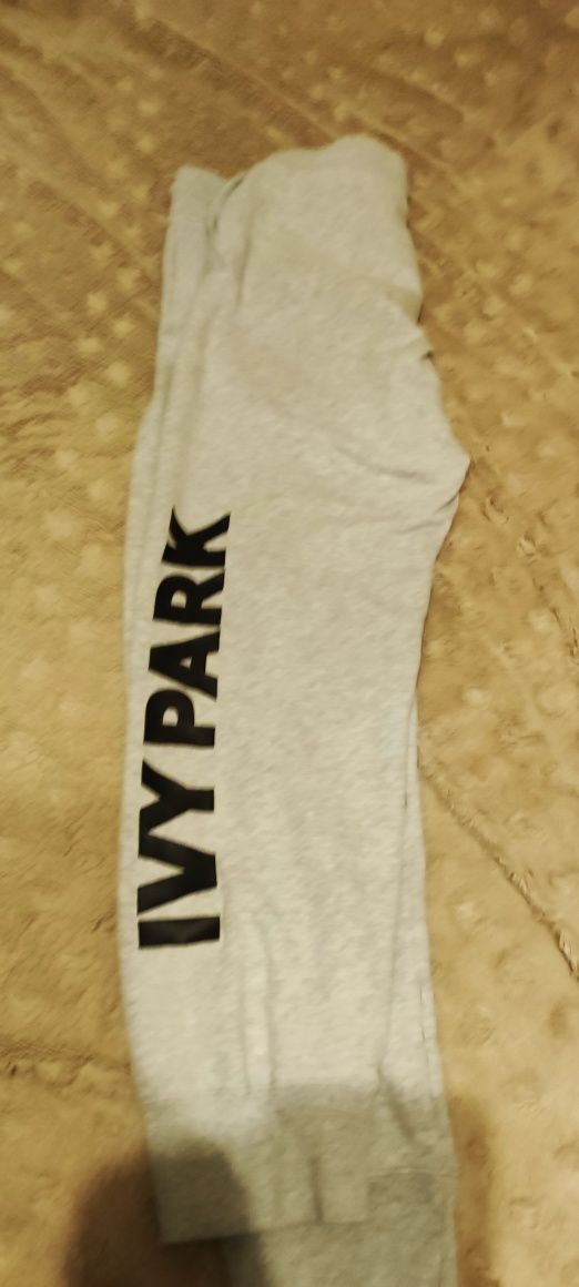 Spodnie dresowe Ivy Park Adidas M