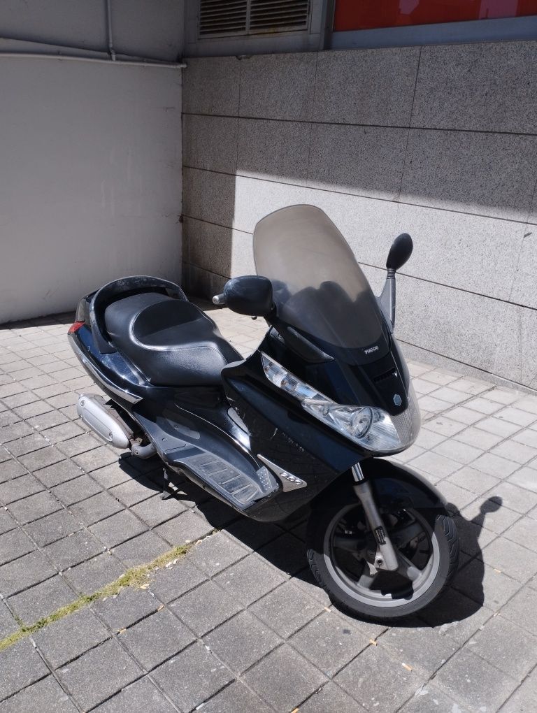 Piaggio X8 200cm3 - Preço negociável