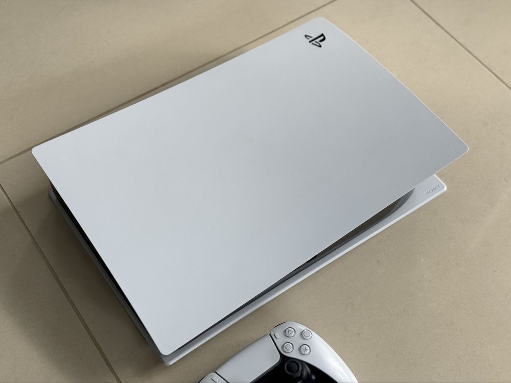 SONY PLAYSTATION 5 825GB Digital - Pad - Okablowanie - Zadbana !
