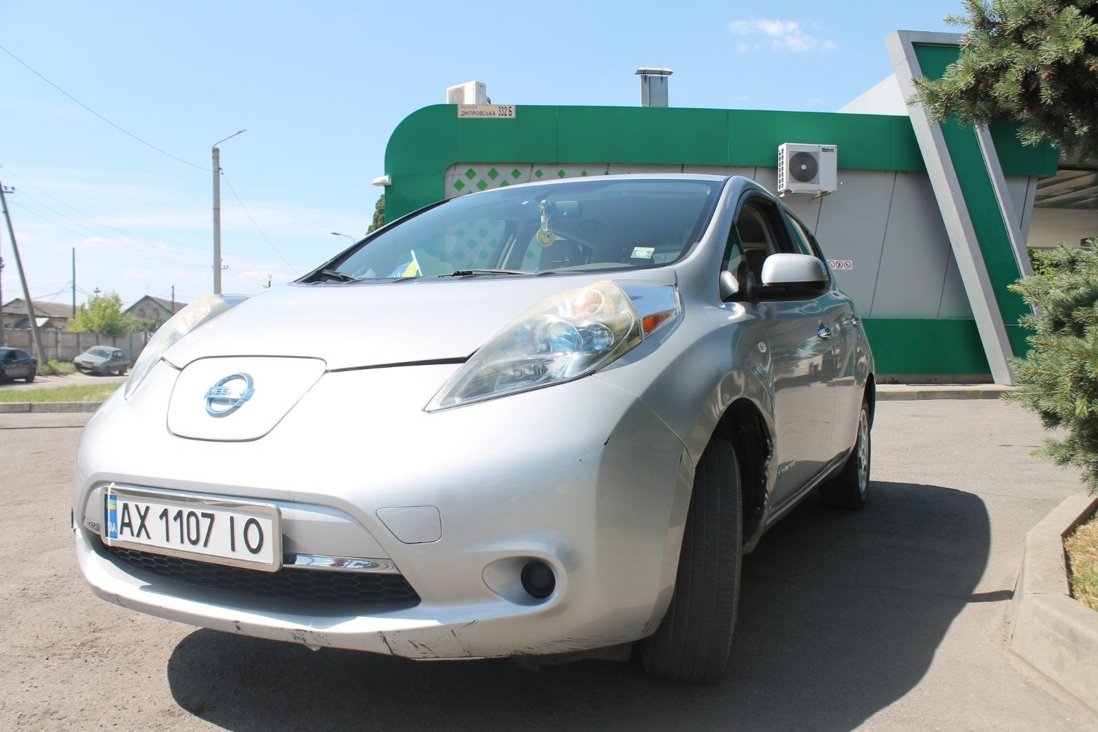 Продам Nissan Leaf 2011