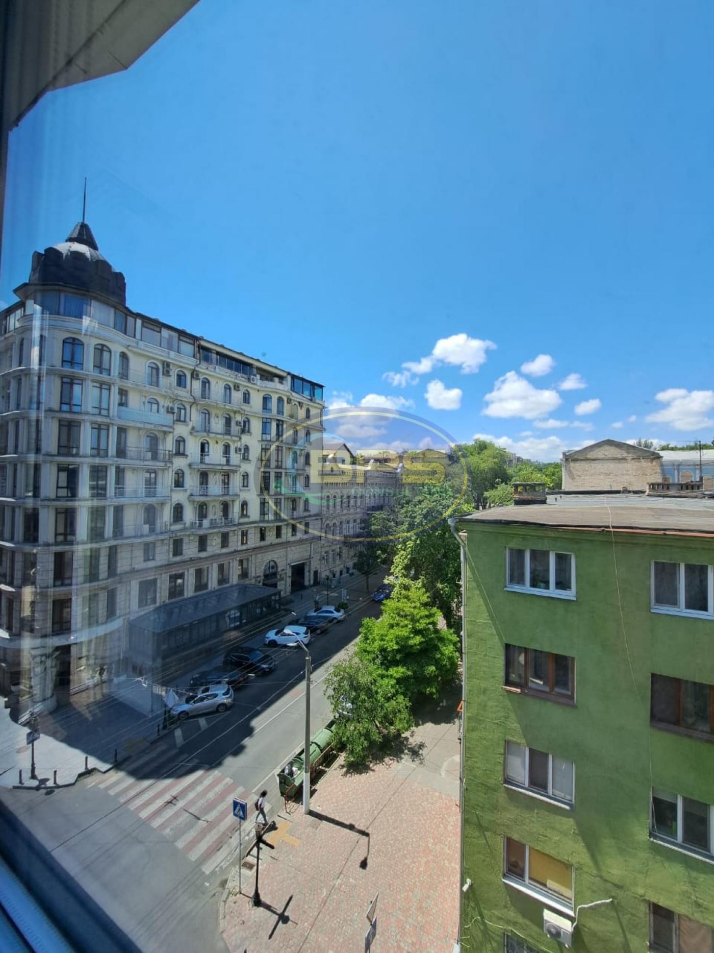 Преміальне офісне приміщення в центрі — 500 м²
