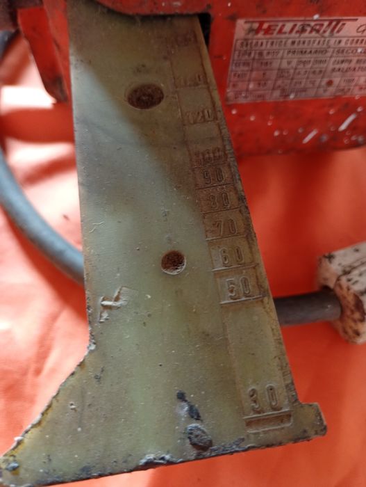 Máquina de soldar antiga