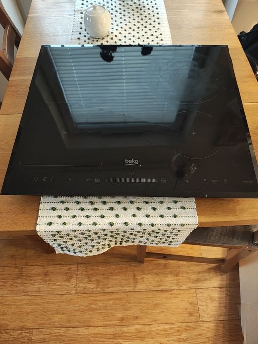 Płyta indukcyjna BEKO HII 64505 FHT
