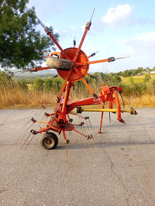 Virador de feno Kuhn GF 5001 MH Digidrive