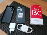 Piękny telefon Redmi 13C NFC 8/256