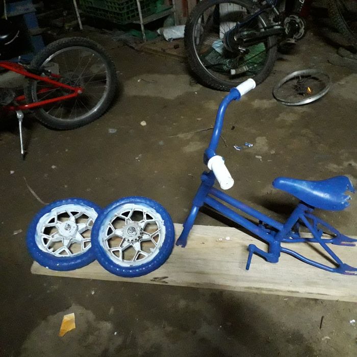 Bicicleta e duas rodas