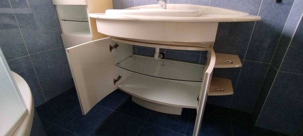 Móvel de casa de banho com lavatório Roca