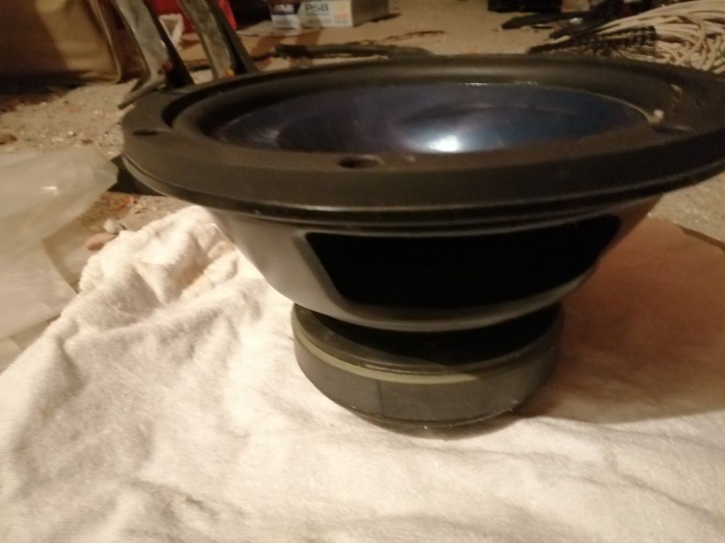 Subwoofer Kenwood Tornado 600w