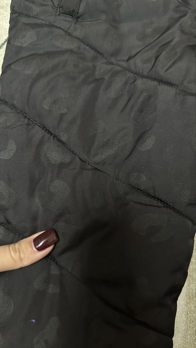 Зимовий комбінезон на дівчику