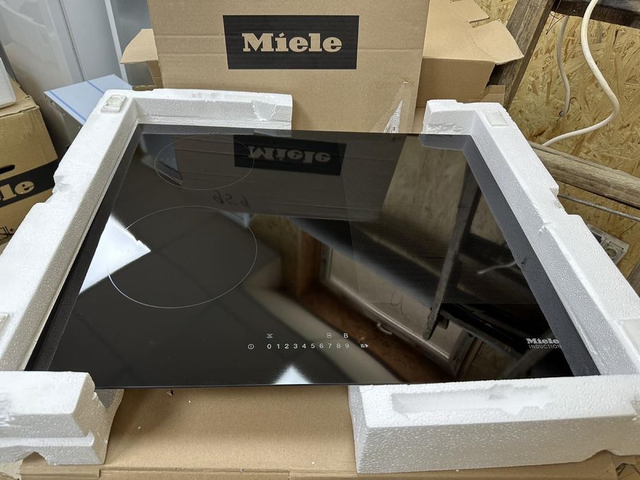 Індукційна плита Miele KM 7464 FL