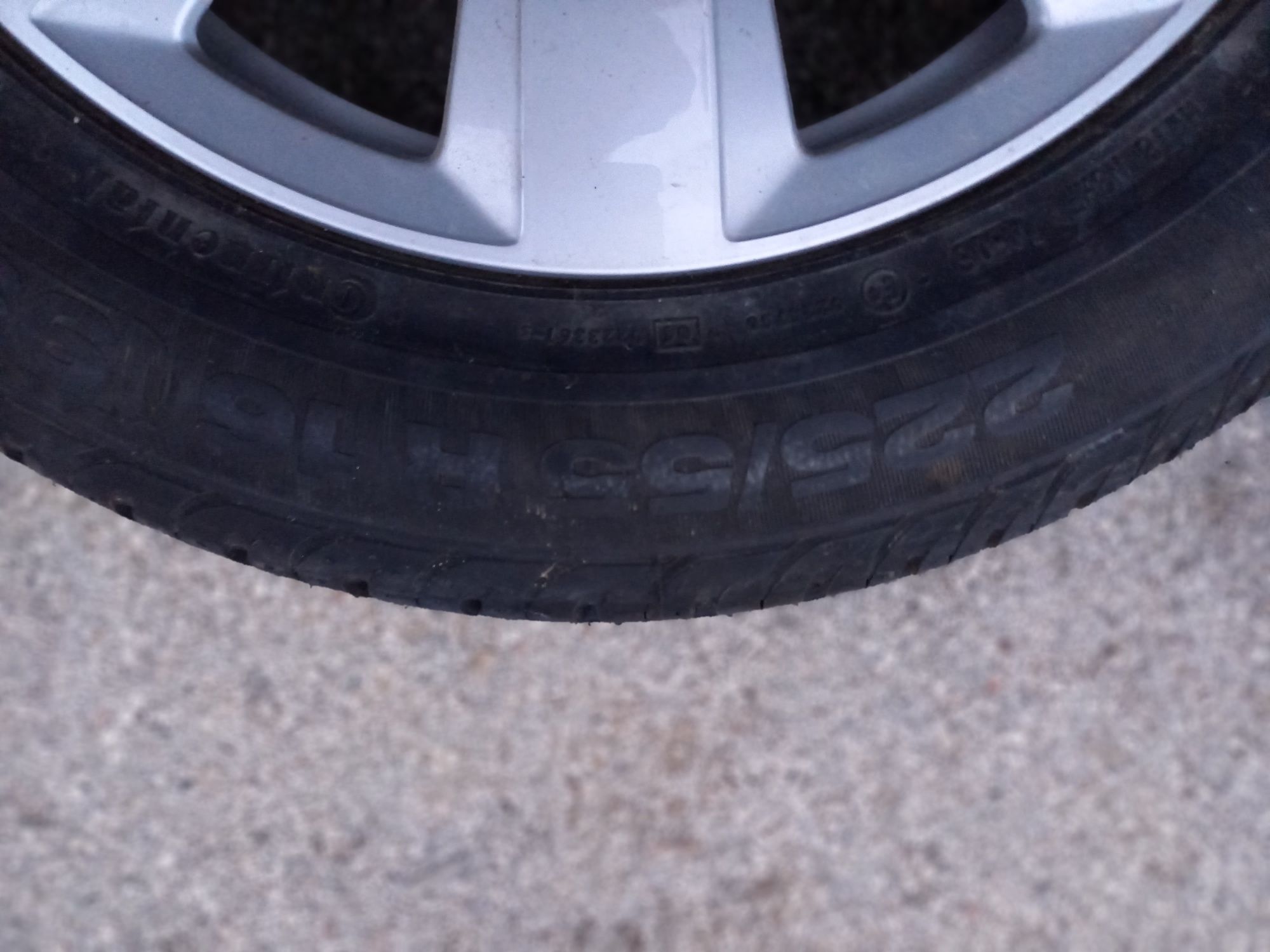 Vendo JANTE COM PNEU NOVO 225/55/16