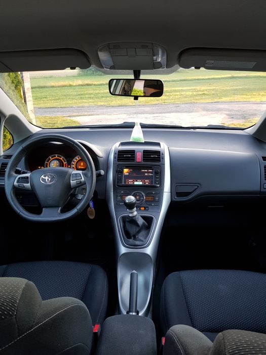 Toyota Auris 2012r.