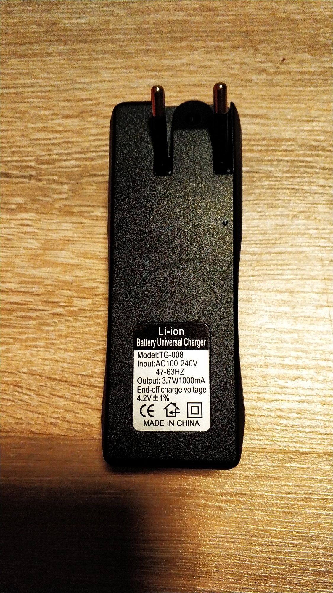 Зарядное устройство (зарядка) для аккумуляторов 18650/14500 на 3,7V
