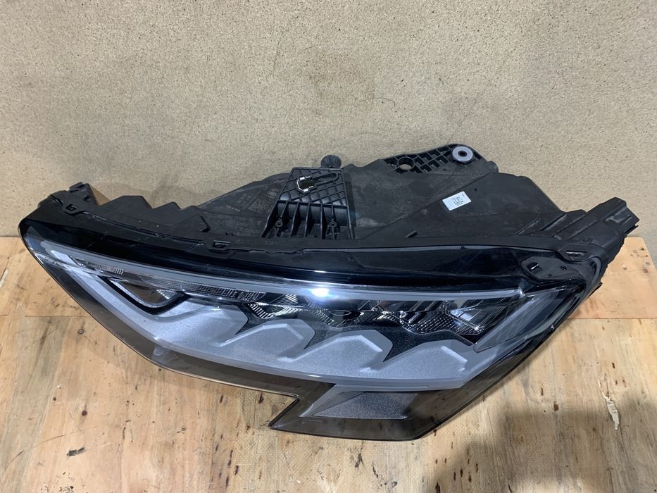 Audi A3 8Y 20- lampa lewa przednia lewy przód FULL LED Europa