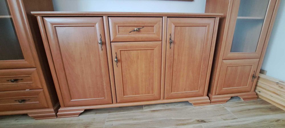 Meble do jadalni/salonu