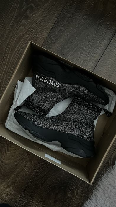 Buty sneakersy Master srebro czarne błyszczące 38 Steve Madden