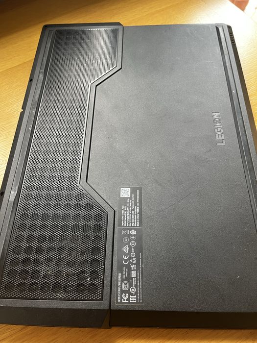 Laptop Lenovo Legion Y540-17 i5-9300HF / 16GB / 512 / Geforce GTX1650
