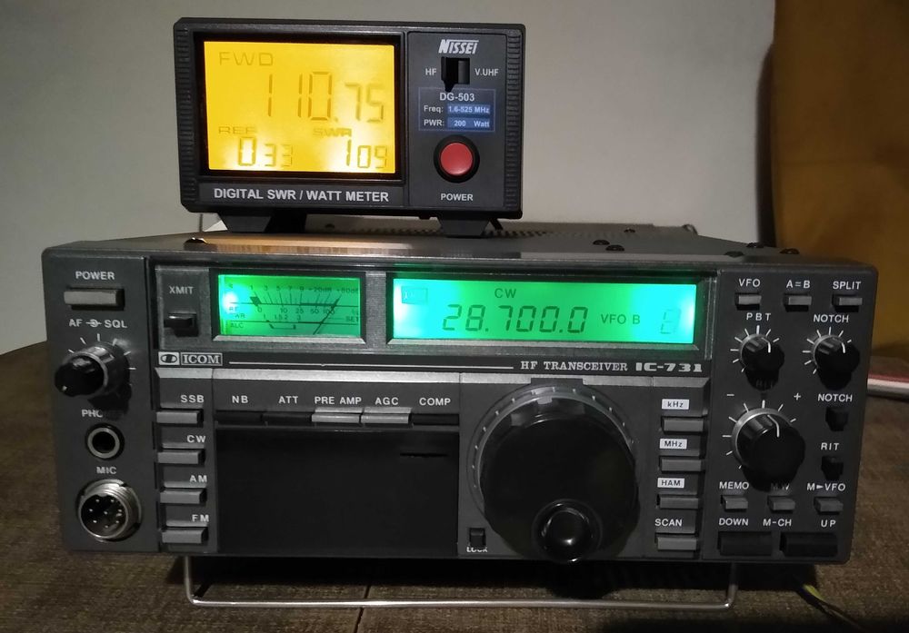 Icom IC-731  Transceiver HF  SSB, CW, AM, FM  100 WATT