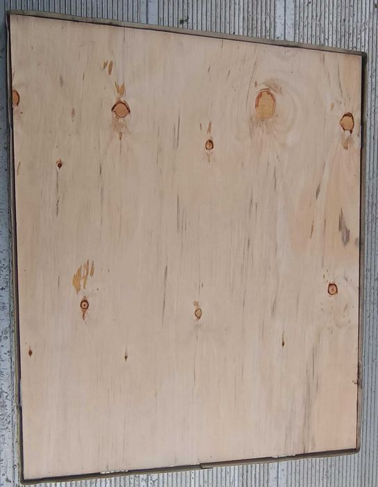 Sprzedam sklejki formatki 75cm x 62cm x 0.6cm