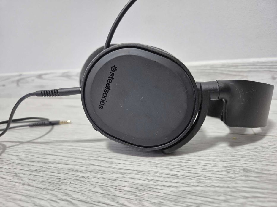 ігрові навушники гарнітура SteelSeries ARCTIS 3 дуже збережені