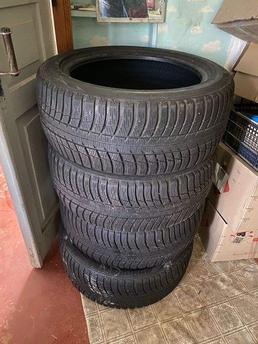 Комплект шин bridgestone blizzak lm001 225x50 r17