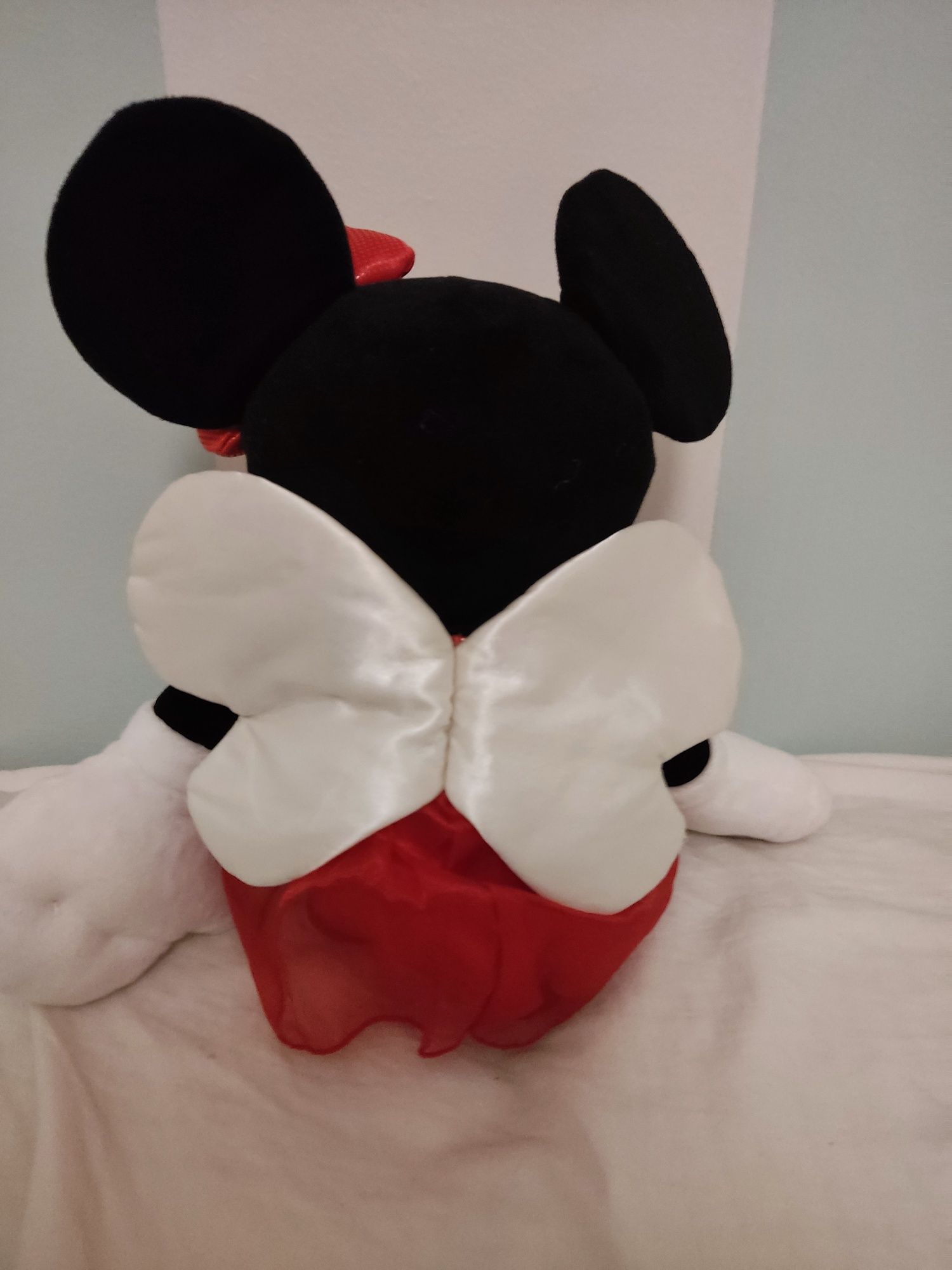 Minnie peluche com asas