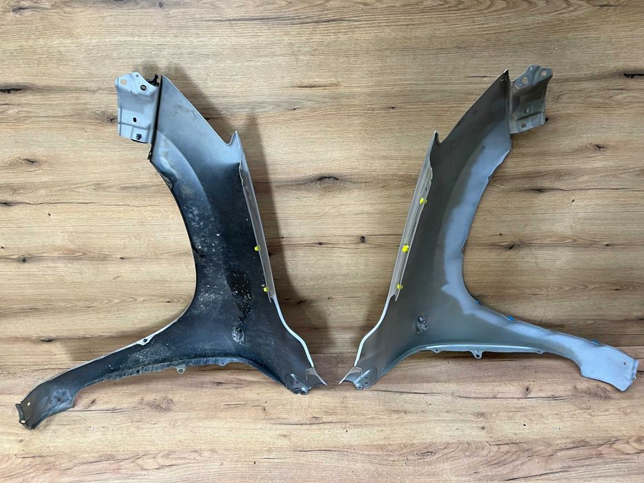 Błotnik przedni lewy prawy Toyota Rav4