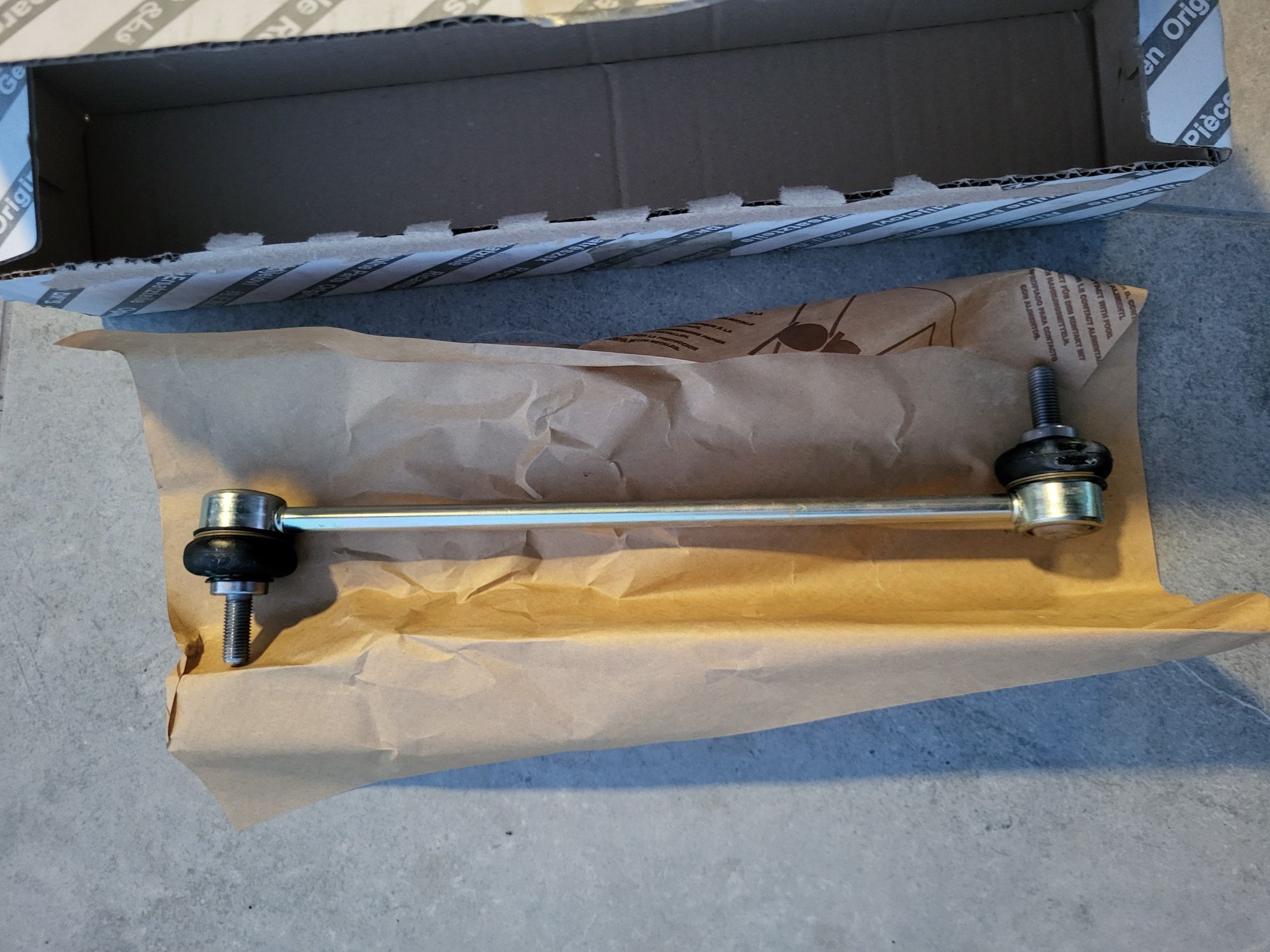 Łacznik stabilizatora Fiat Doblo Opel Combo 2010- Oryginał