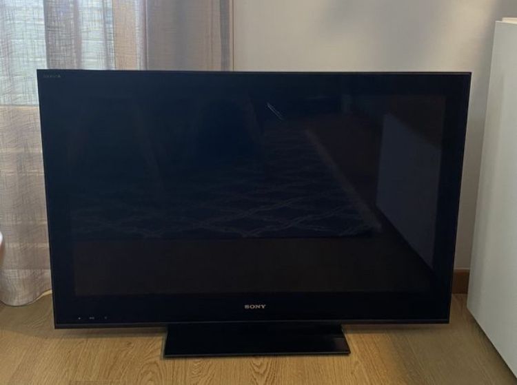 Televisão Sony KDL-40NX700 + Ps4 com 6 Jogos+ Ps3 com 5 Jogos