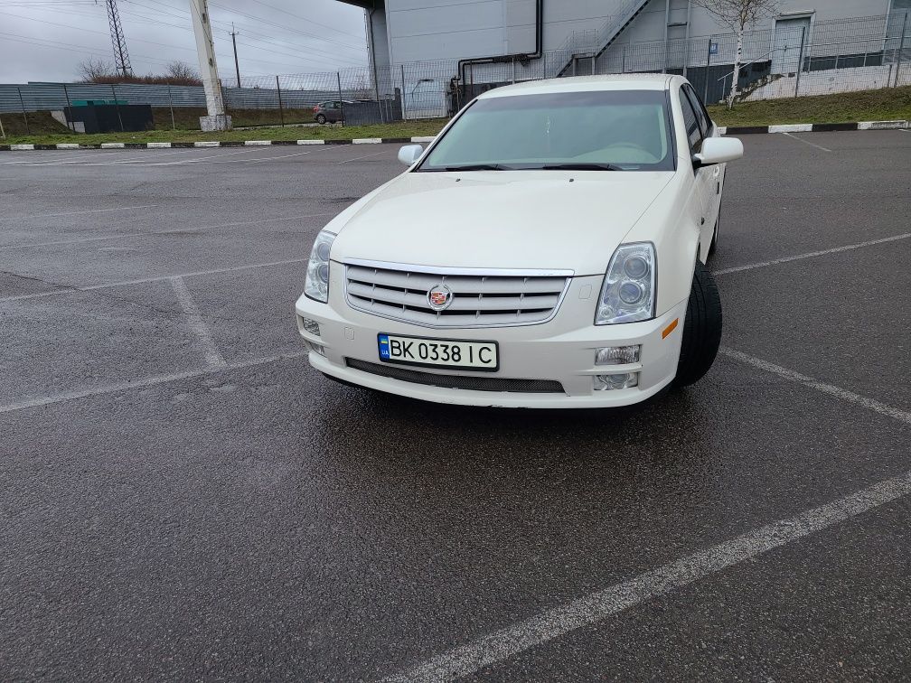 Продам Cadillac sts 3.6 l.