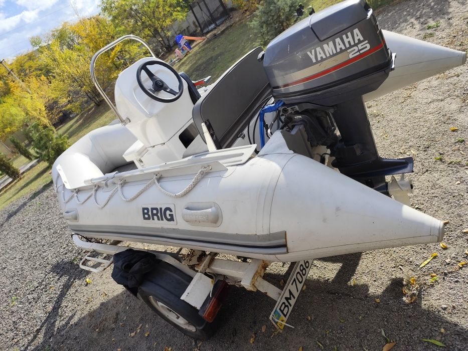Продам лодку BRIG 3.5  с мотором YAMAHA 25