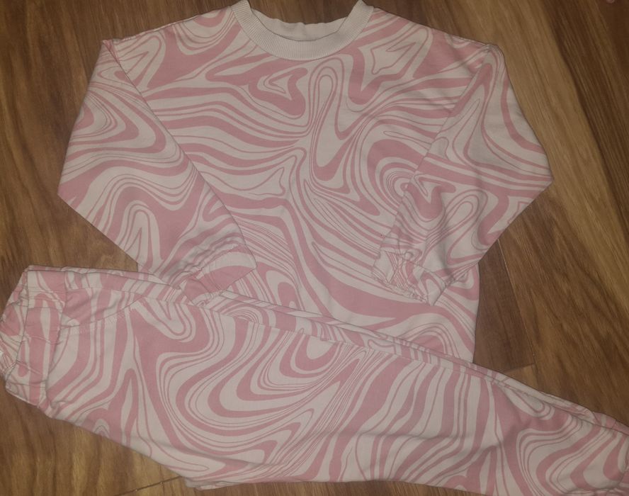 Dres dla dziewczynki Sinsay r.122