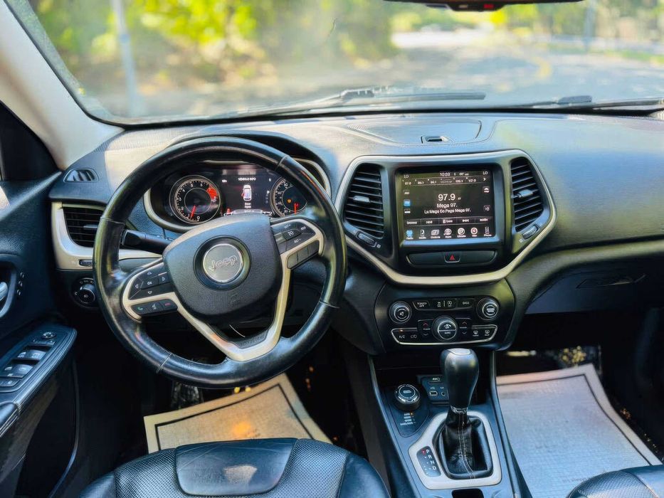 Jeep Cherokee Limited      2016