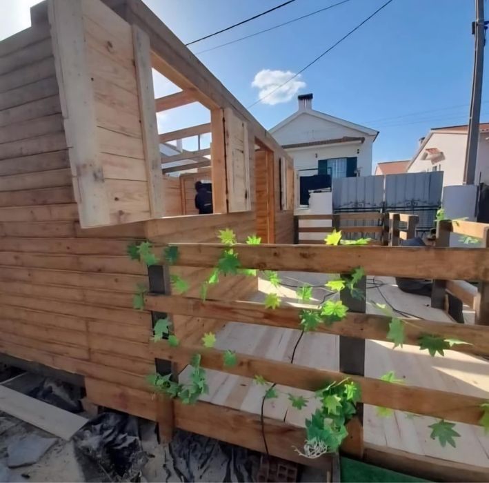 Casas e abrigos em madeira