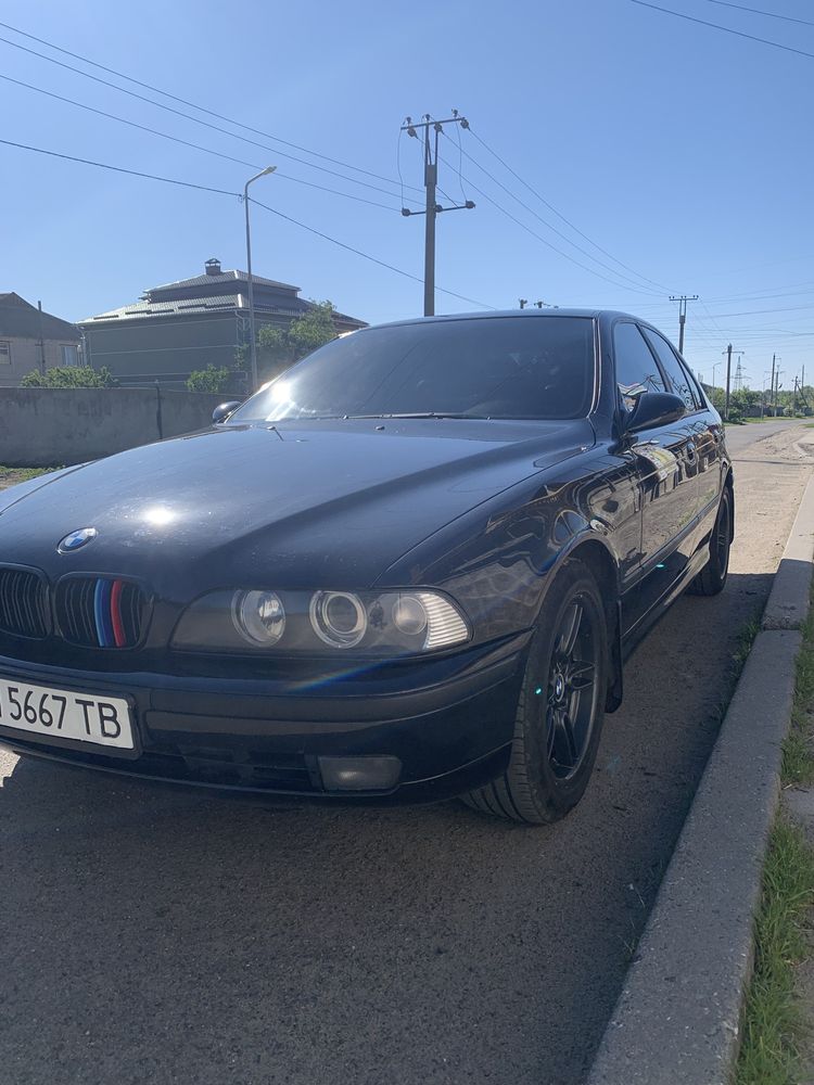 BMW E39 3 літра дизель.