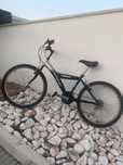 Bicicleta BTT preta de criança