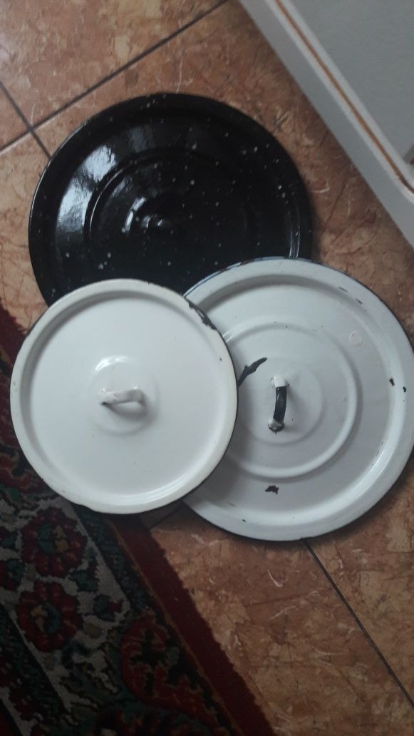 Эмалированная посуда разная(см.все фото).