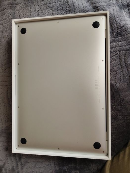 Apple MacBook Air 13" A1932 i5/8/128GB.