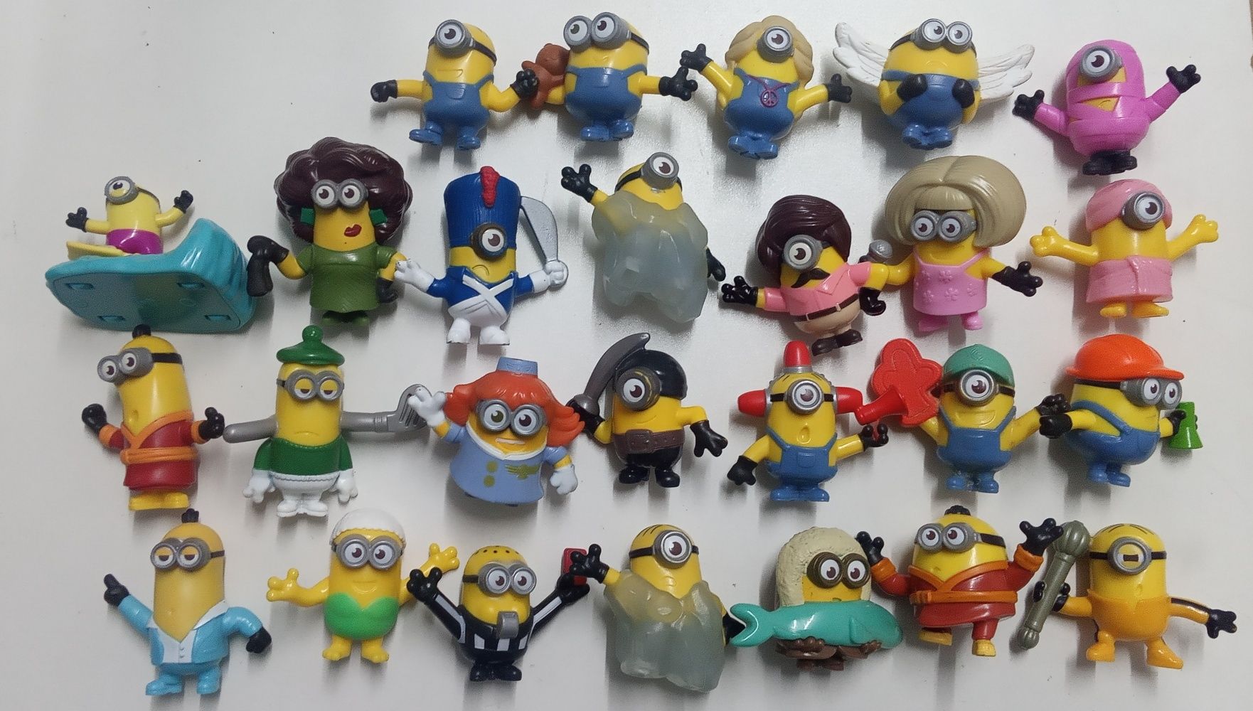 Frozen Trolls Minions porta chaves bears cutiecars Mário TY McDonald's